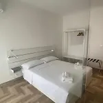 Il Professore Tatil Evi Turi